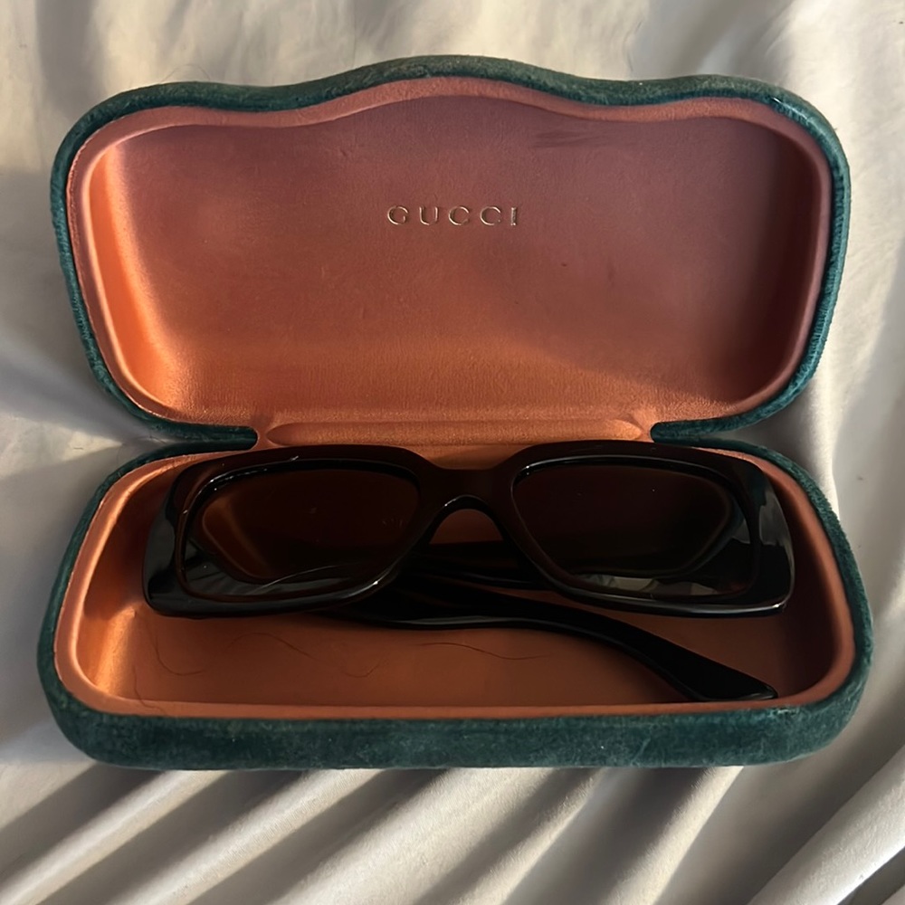 WORN GUCCI SUNGLASSES